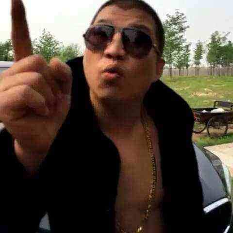 二驴直播平台翻车_八卦爆料网红二驴是谁呀视频大全集-_二驴卖车补税事件